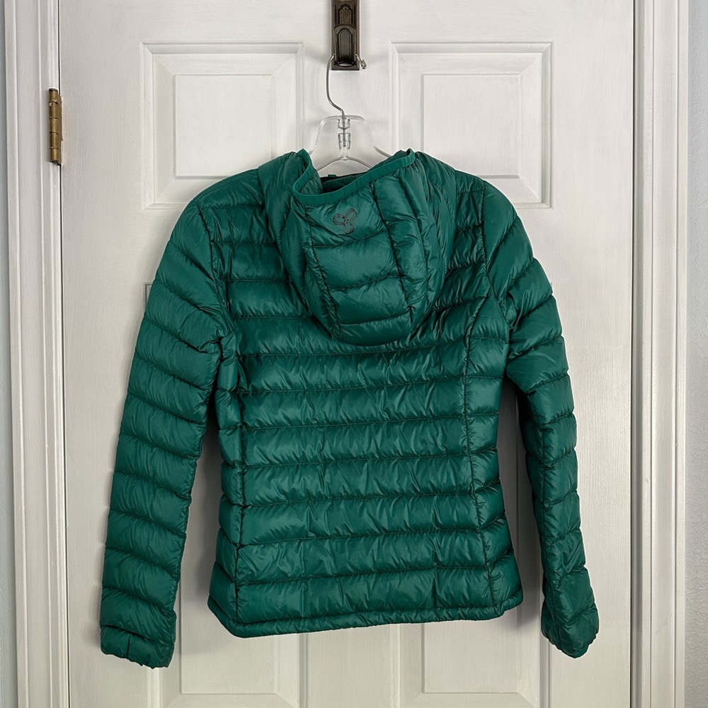 COPY - Aritzia Packable Down Puffer Jacket - Picture 2 of 11